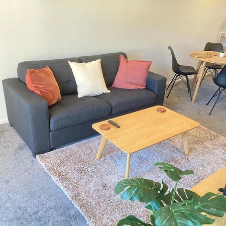 Cheerful 2 Bedroom Townhouse In Addington! Christchurch Kültér fotó